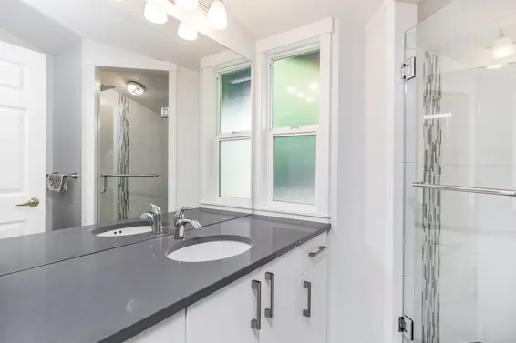 Master Ensuite - 236 East 4th Street, North Vancouver  