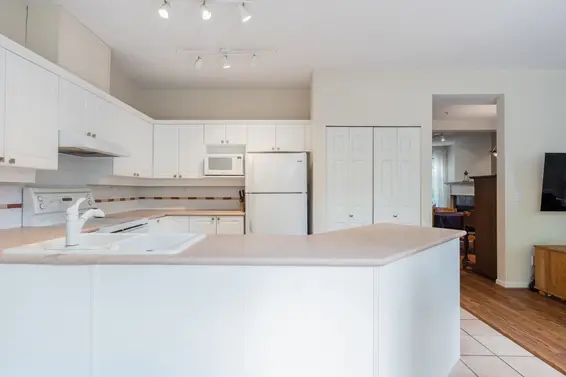 995 Premier Street, North Vancouver For Sale - image 6