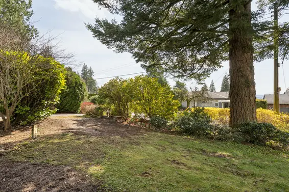 702 Winona Avenue, North Vancouver For Sale - image 39