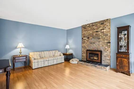 2541 Hyannis Point, North Vancouver For Sale - image 3