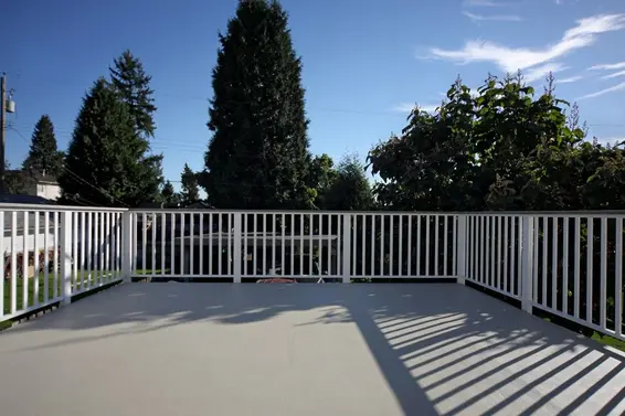 Deck  