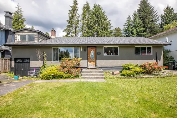 924 Viney Road, North Vancouver For Sale - image 1
