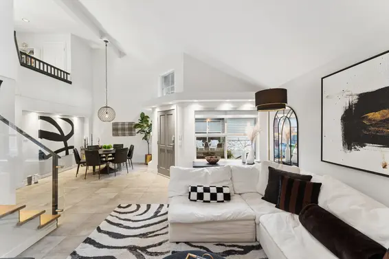 5 1550 Larkhall Crescent, North Vancouver For Sale - image 4