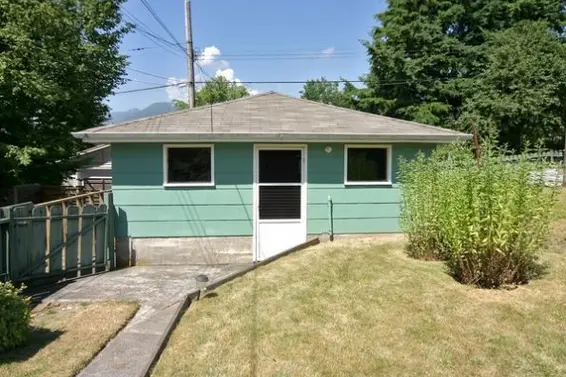 Garage  