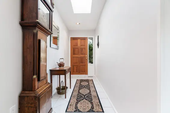 1641 Appin Road, North Vancouver For Sale - image 2