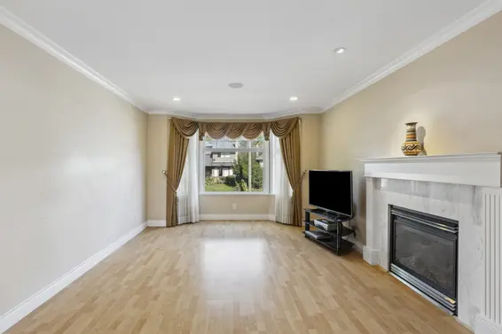255 East 21st Street, North Vancouver For Sale - image 6