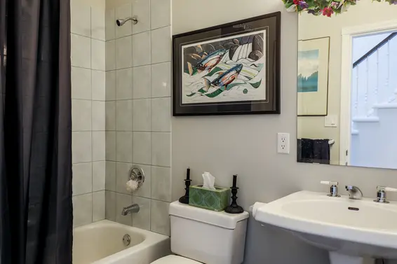 Main Floor bathroom  - 4188 Coventry Way  