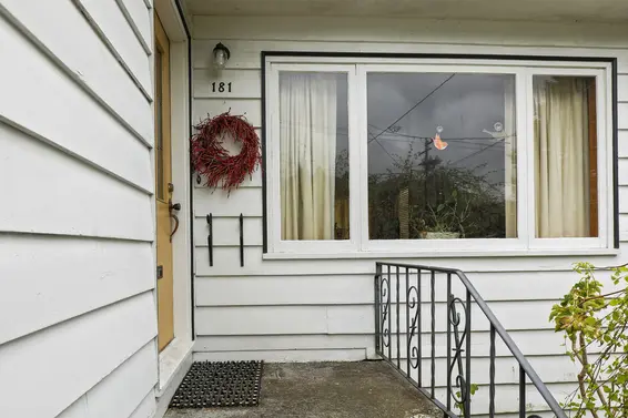 181 West Windsor Road, North Vancouver For Sale - image 1
