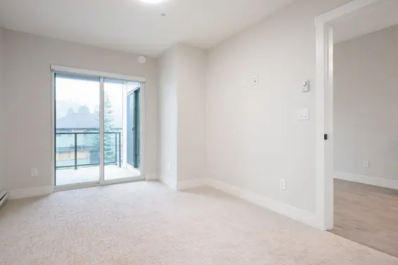 Bedroom - 203-1633 Tatlow Avenue  