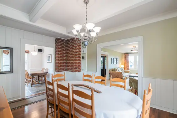 424 East Keith Road, North Vancouver For Sale - image 14