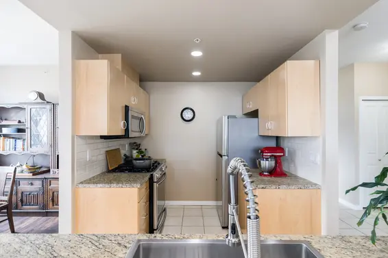 302 120 West 16th Street, North Vancouver For Sale - image 13