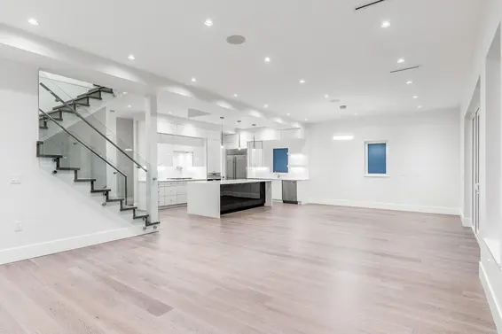 Great Room - 528 East 11th Street, North Vancouver  