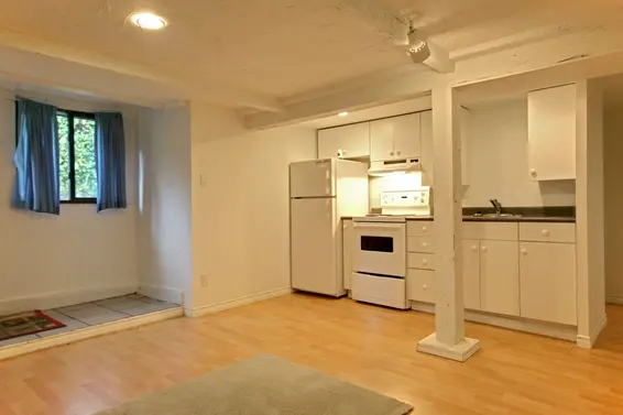 Suit Kitchen  