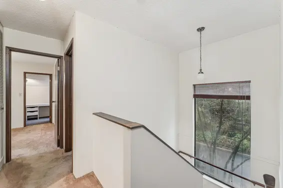 1494 Ross Road, North Vancouver For Sale - image 18