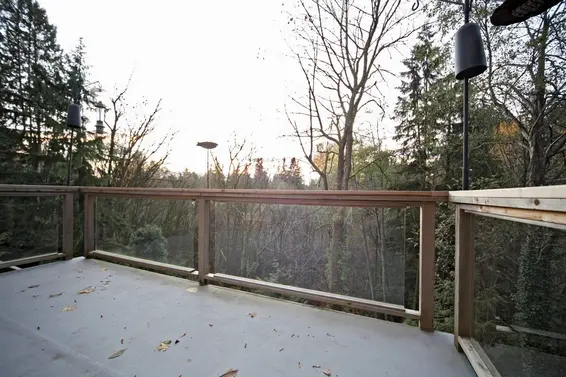 Deck  