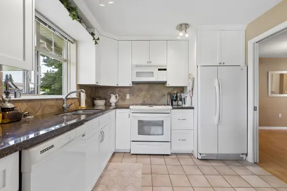 505 2059 Chesterfield Avenue, North Vancouver For Sale - image 12
