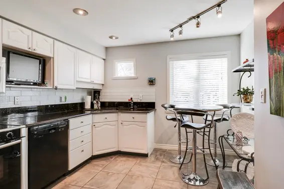 Kitchen - 1562 Bowser Avenue, North Vancouver  