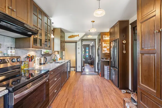234 West Windsor Road, North Vancouver For Sale - image 19