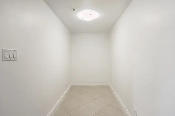 403 133 East Esplanade, North Vancouver For Sale - image 27
