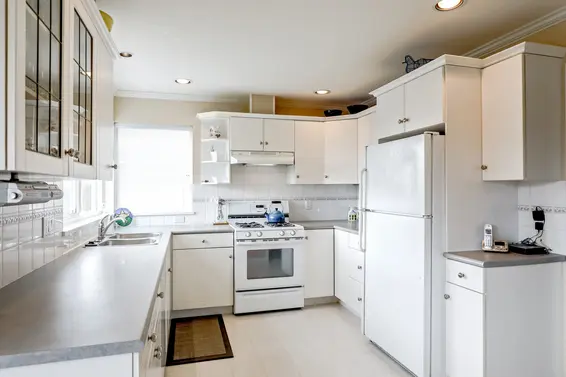 Kitchen - 453 East 16th Street, North Vancouver  