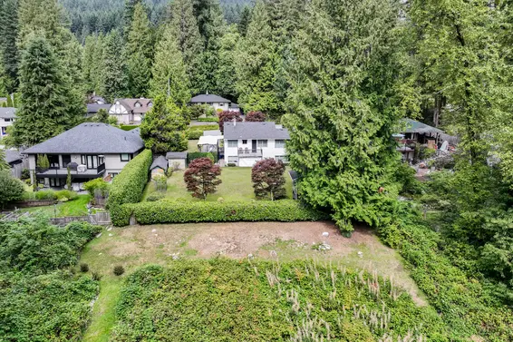 741 Wellington Drive, North Vancouver For Sale - image 6