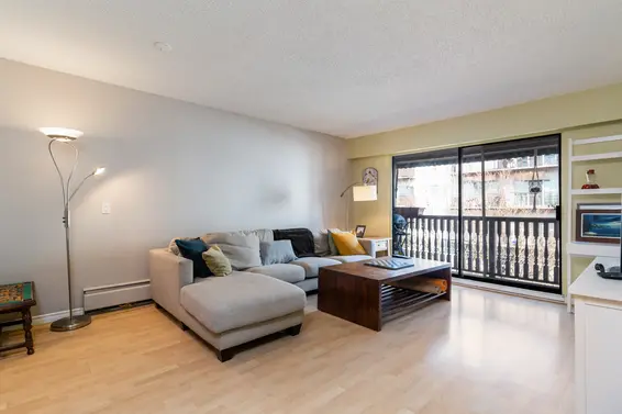 312 236 West 2nd Street, North Vancouver For Sale - image 2