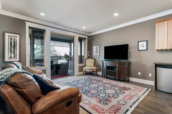 341 East 14th Street, North Vancouver For Sale - image 17