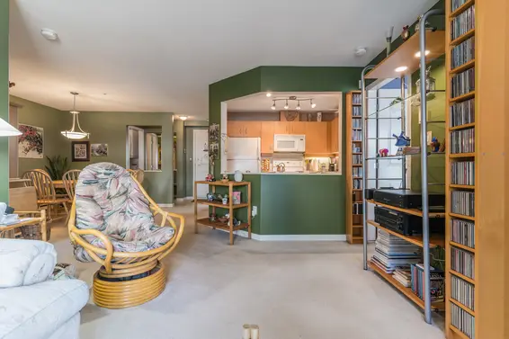 312 108 West Esplanade, North Vancouver For Sale - image 6