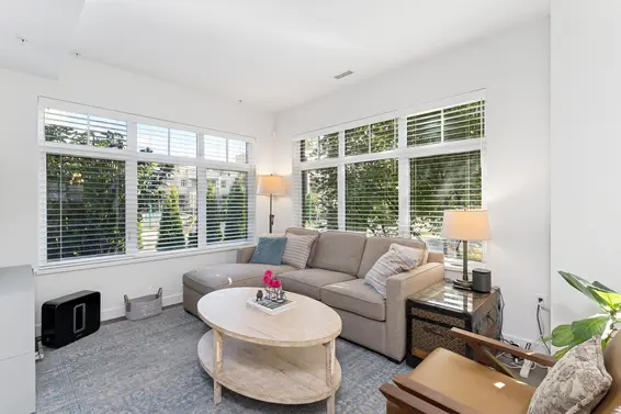 19 1960 Glenaire Drive, North Vancouver For Sale - image 3