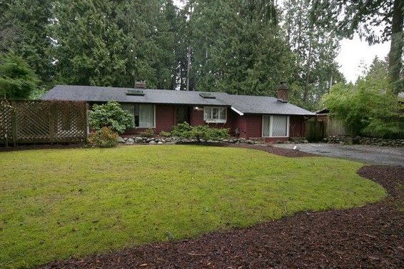 2556 Lloyd Avenue, North Vancouver