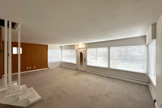 164 East 10th Street, North Vancouver For Sale - image 5