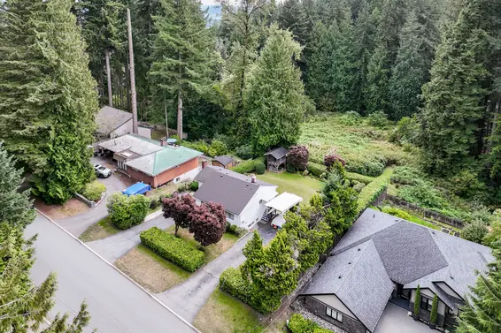 741 Wellington Drive, North Vancouver For Sale - image 5