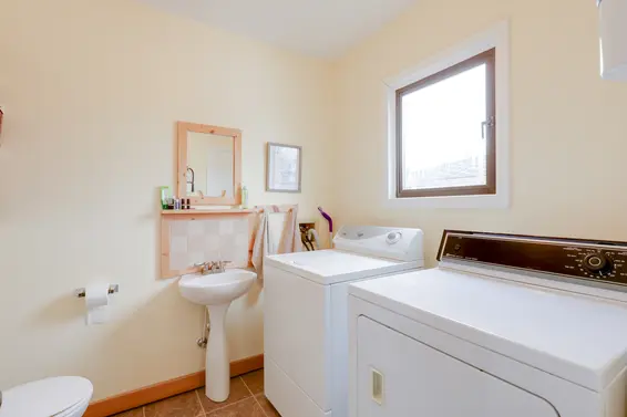 Powder/laundry Room - 1357 Moody Avenue, North Vancouver  