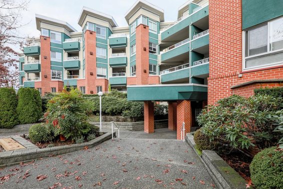 202-128 W 8th Street, North Vancouver