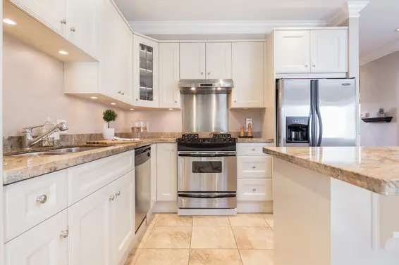 Kitchen - 341 West 14th Street, North Vancouver  