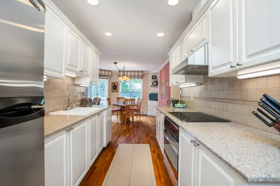 304-1500 Ostler Court, North Vancouver -  kitchen 4  