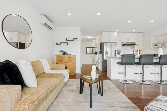 205 East 18th Street, North Vancouver For Sale - image 10