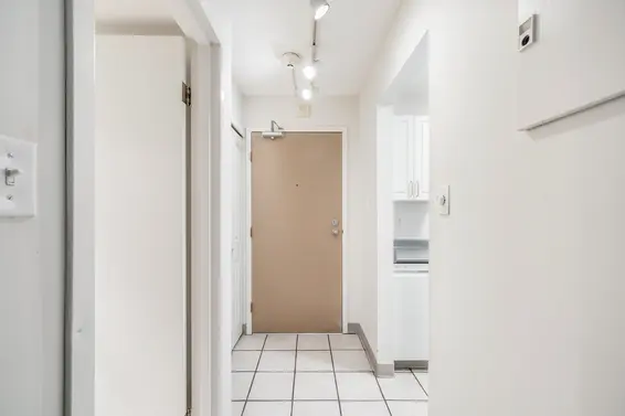 215 275 West 2nd Street, North Vancouver For Sale - image 22