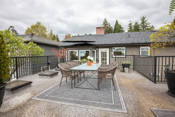 515 E 19th Street, North Vancouver - deck 3  