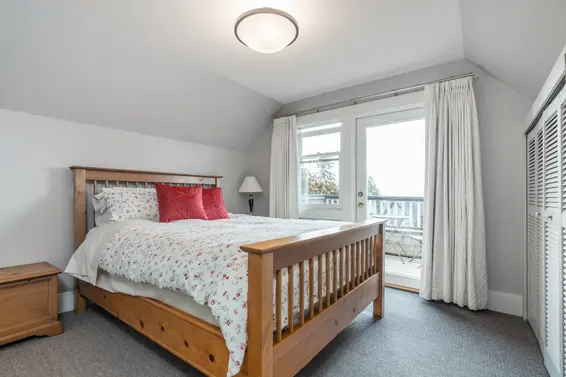 424 East Keith Road, North Vancouver For Sale - image 30