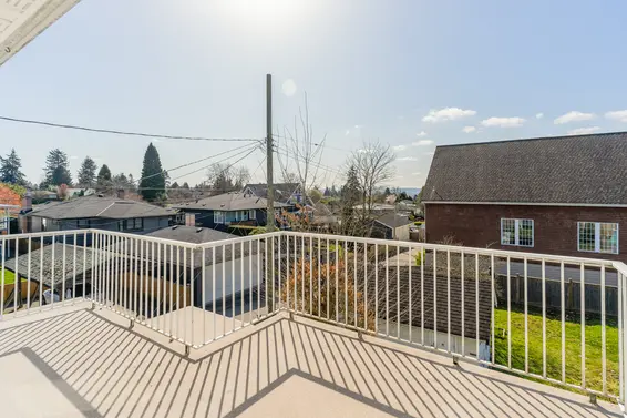 535 East 13th Street, North Vancouver For Sale - image 27