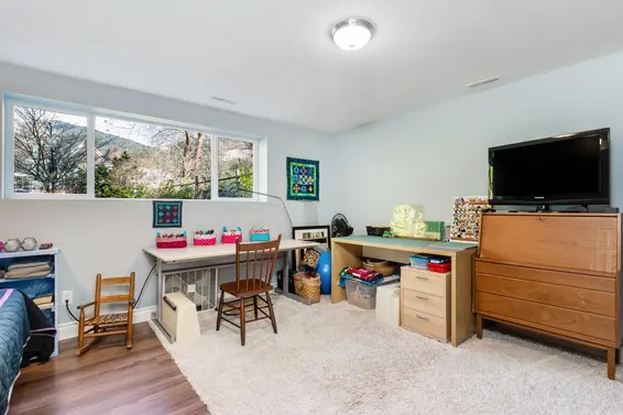408 West St James Road, North Vancouver For Sale - image 25