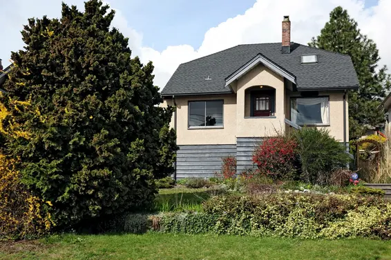 726 East 4th Street, North Vancouver For Sale - image 1