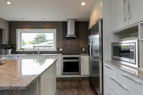 501 Saville Crescent, North Vancouver For Sale - image 10