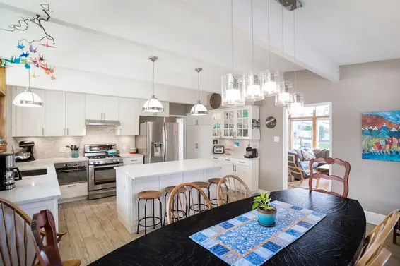 408 West St James Road, North Vancouver For Sale - image 11