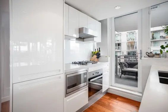 1007 188 Keefer Street, Vancouver For Sale - image 3