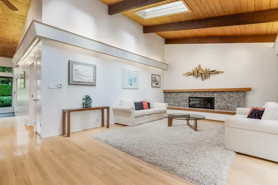 501 West St James Road, North Vancouver For Sale - image 3