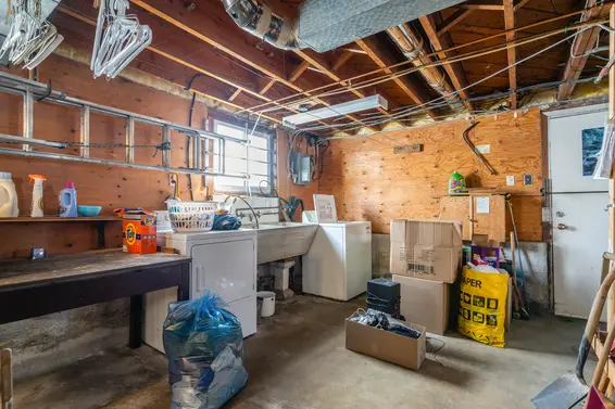 535 East 13th Street, North Vancouver For Sale - image 33