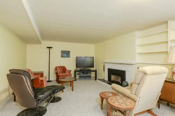 Recreation Room - 935 Beaconsfield Road, North Vancouver  