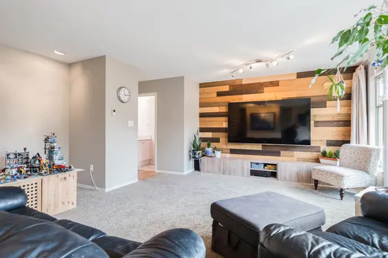5 229 East 8th Street, North Vancouver For Sale - image 6